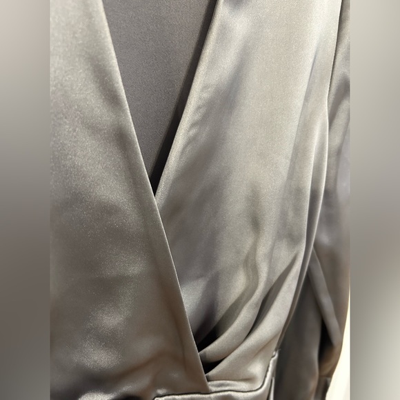 ZARA - Wrap front satin dress. Size S. Grey charcoal. - Picture 5 of 5